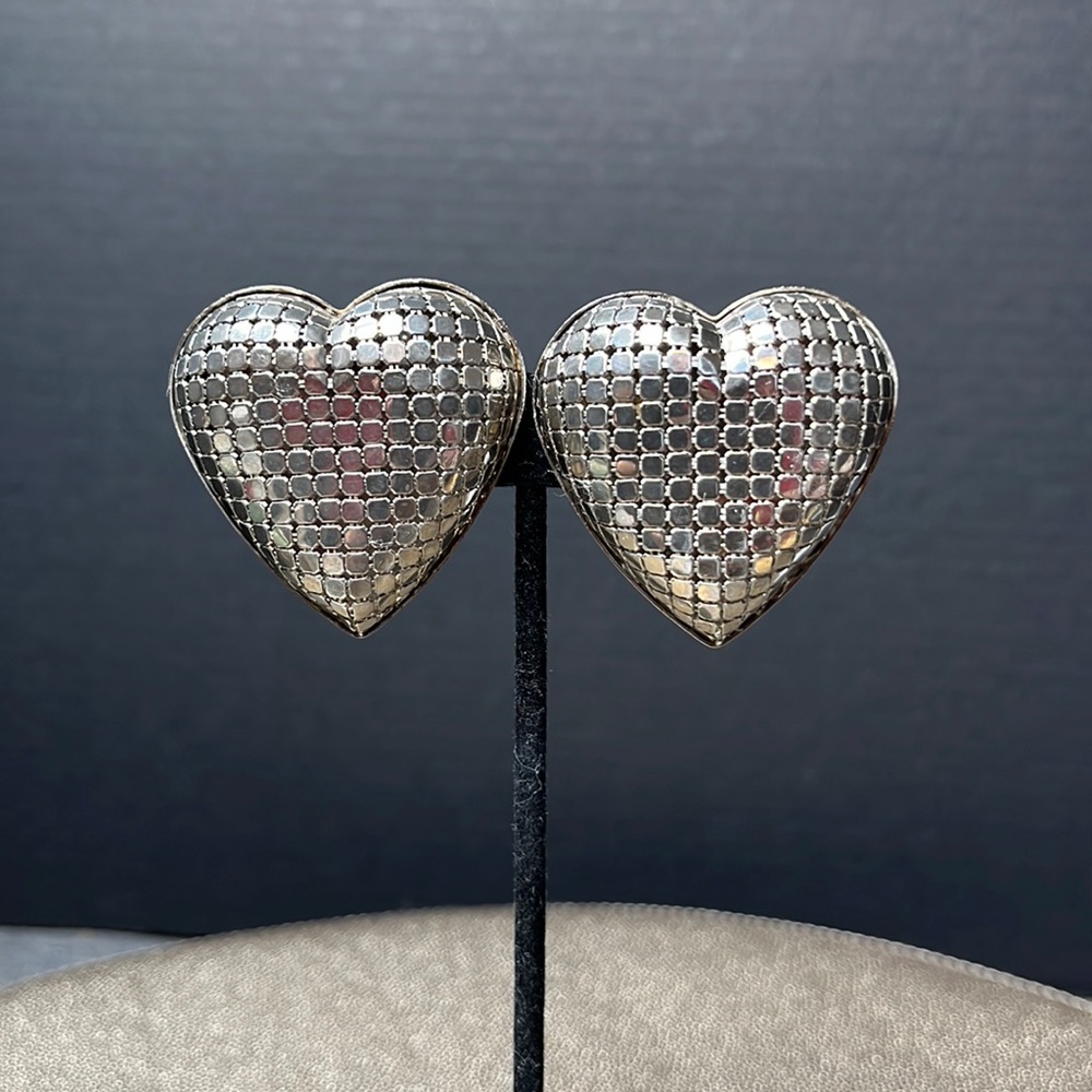 Vtg Oversized Whiting & Davis Style Chainmail Heart Clip On Earrings
